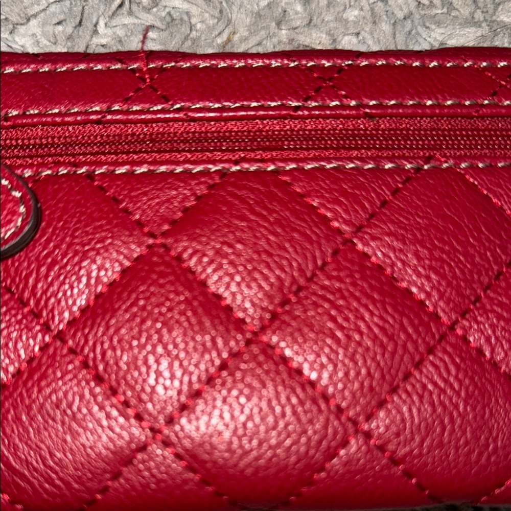 Nine West Red Quilted Wallet - Picture 5 of 5